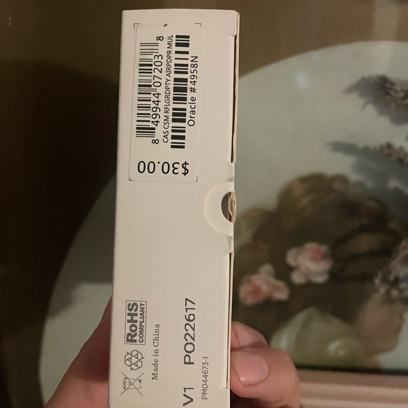 Rifle Paper Co. AirPods Pro Case - Picture 4 of 5